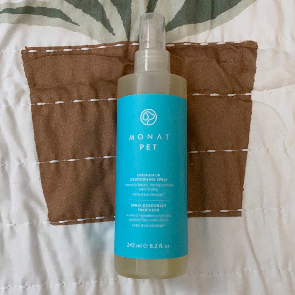 NWOT Monat Pet Deodorizing Spray